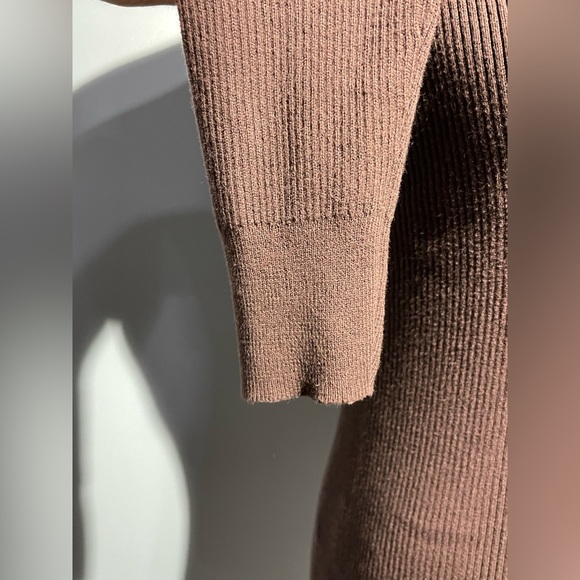 Daisy Fuentes Chocolate Ribbed Top - Picture 8 of 12